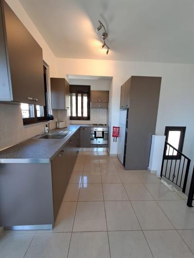 Image No.21-2 Bed Maisonette for sale