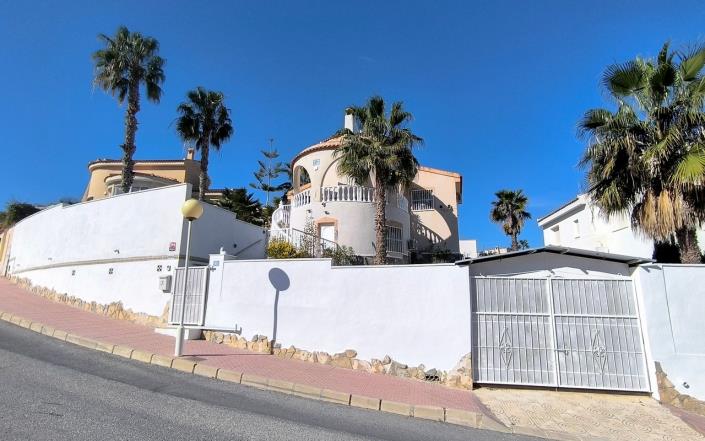 Image No.46-4 Bed Villa / Detached for sale