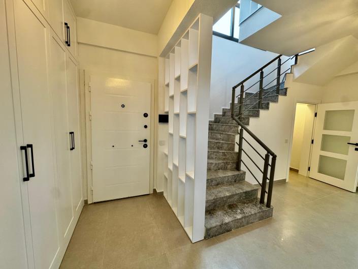 Image No.5-4 Bed Villa for sale