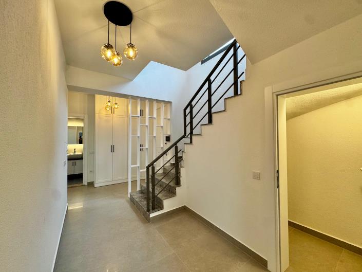 Image No.6-4 Bed Villa for sale
