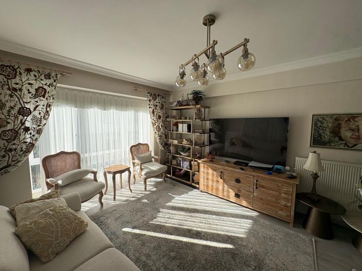 Image No.3-3 Bed Apartment for sale