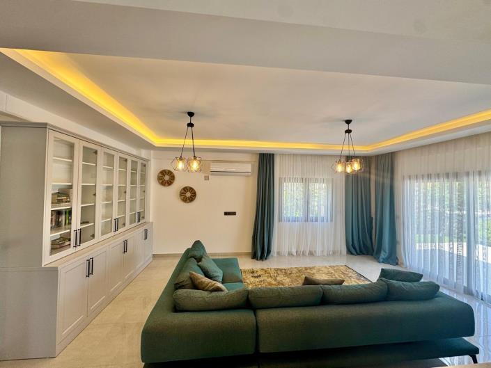 Image No.4-Villa de 4 chambres à vendre à Kemer