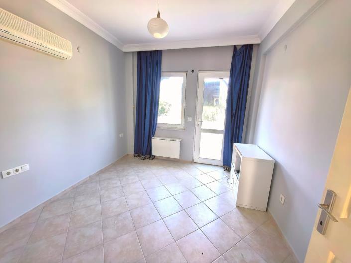 Image No.10-3 Bed Apartment for sale