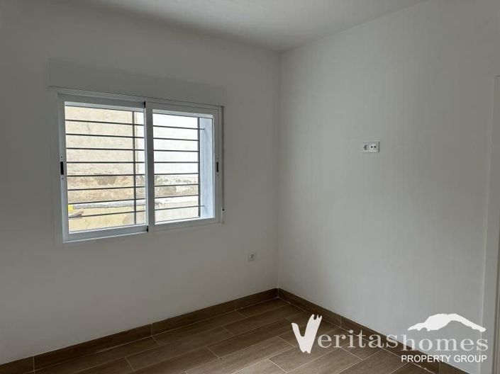 Image No.16-2 Bed Apartment for sale