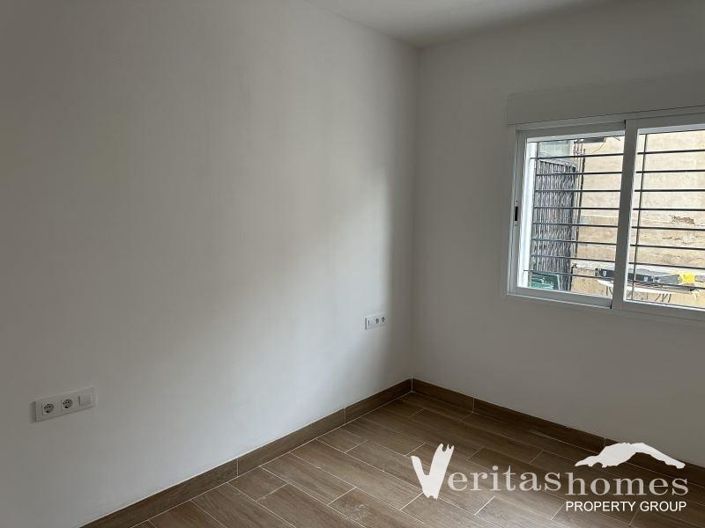 Image No.17-2 Bed Apartment for sale