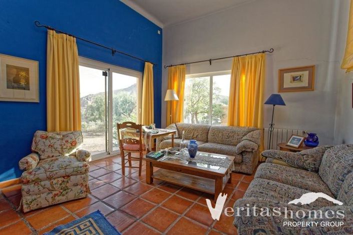 Image No.3-3 Bed Villa for sale