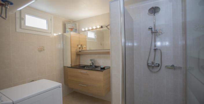 Image No.14-8 Bed House for sale