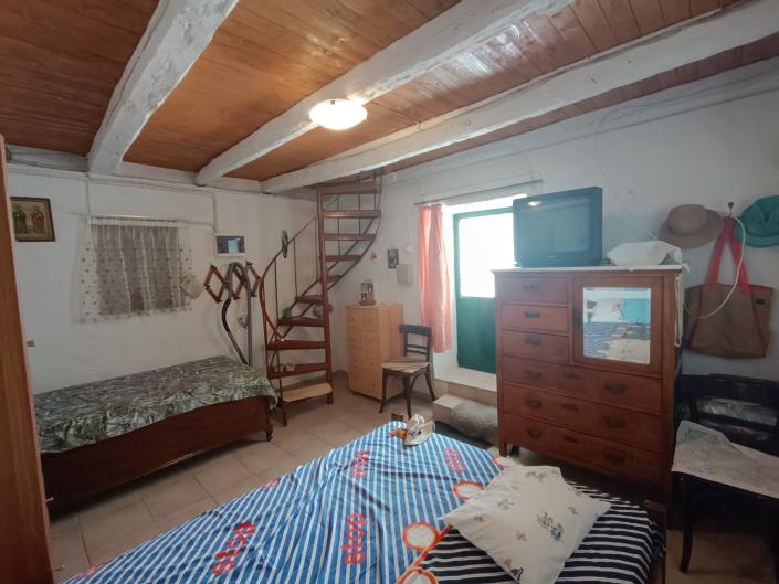 Image No.6-2 Bed House for sale