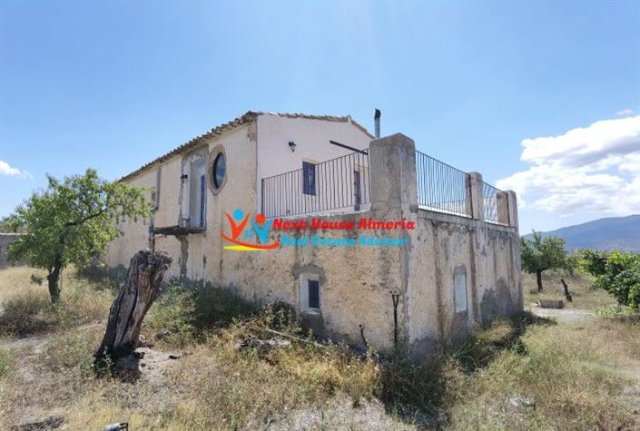 Image No.5-6 Bed Country House for sale