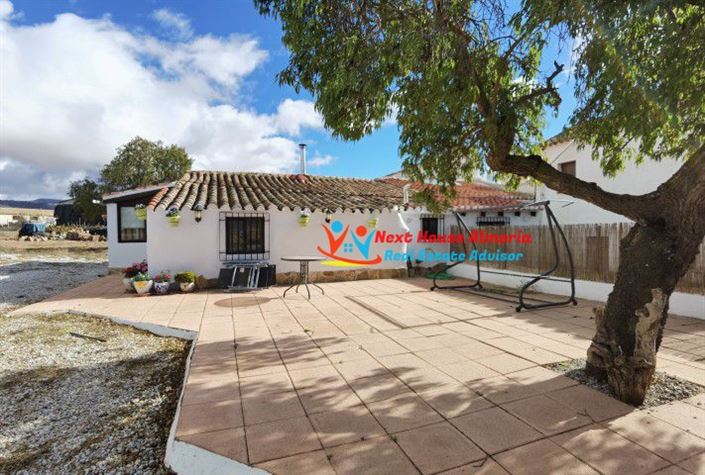 Image No.6-3 Bed Country House for sale