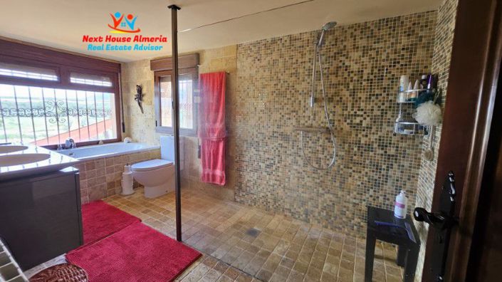 Image No.45-3 Bed Country House for sale