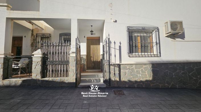 Image No.5-3 Bed Townhouse for sale