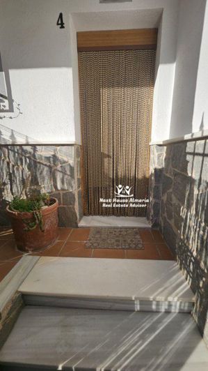 Image No.6-3 Bed Townhouse for sale