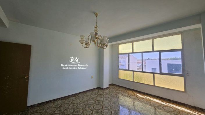 Image No.23-9 Bed Townhouse for sale