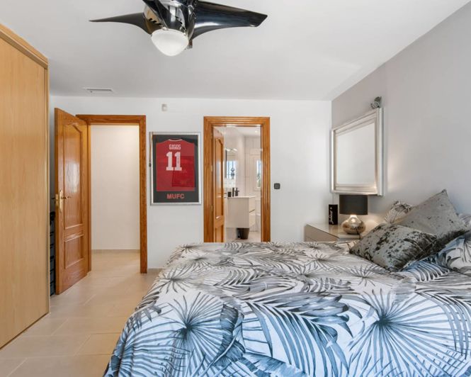 Image No.8-Propriété de 4 chambres à vendre à Catral