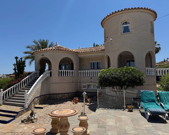 Image No.47-5 Bed Villa for sale