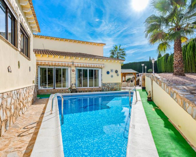 Image No.38-5 Bed Villa for sale