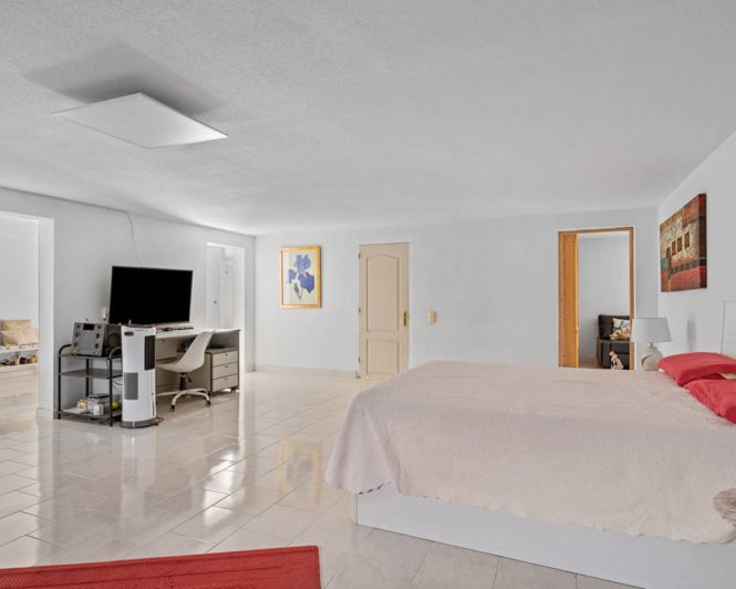 Image No.20-4 Bed Villa for sale