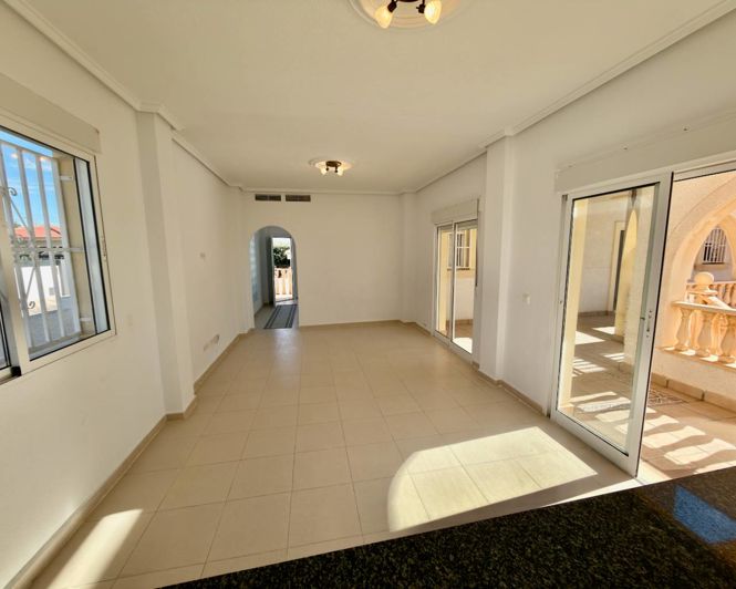 Image No.7-Villa de 5 chambres à vendre à Ciudad Quesada