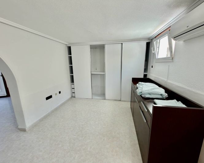 Image No.23-4 Bed Villa for sale