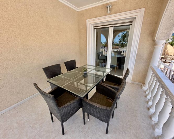 Image No.32-4 Bed Villa for sale