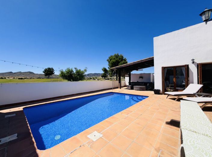 Image No.5-4 Bed Villa for sale