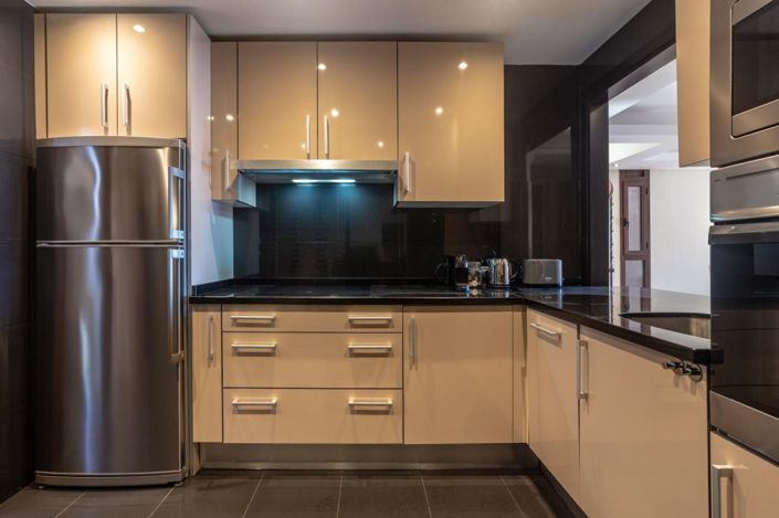 Image No.20-2 Bed Property for sale