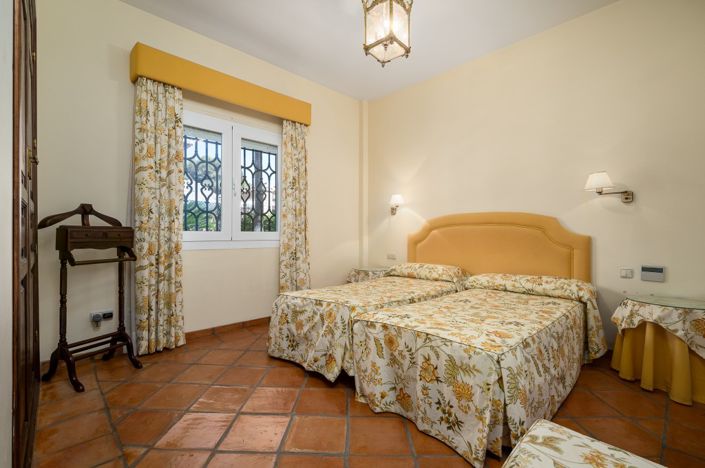 Image No.43-6 Bed Villa for sale