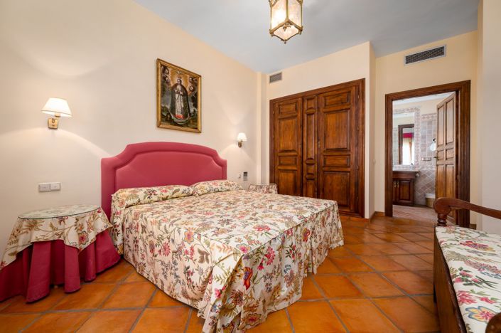 Image No.47-6 Bed Villa for sale