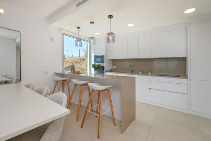 Image No.5-2 Bed Apartment for sale