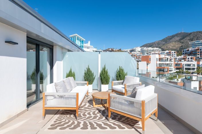Image No.21-2 Bed Property for sale
