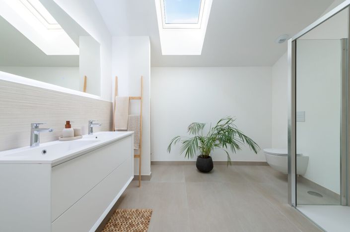 Image No.6-2 Bed Property for sale