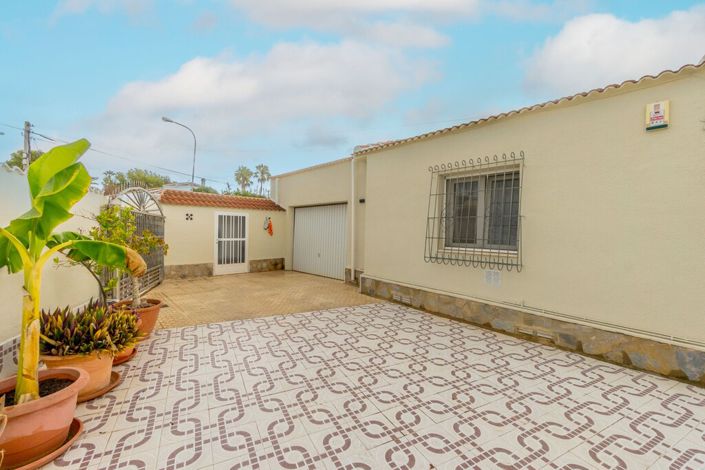 Image No.27-4 Bed Villa for sale