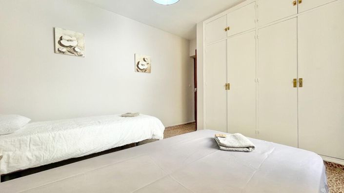 Image No.27-11 Bed Plot for sale