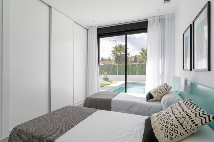 Image No.17-2 Bed Villa for sale