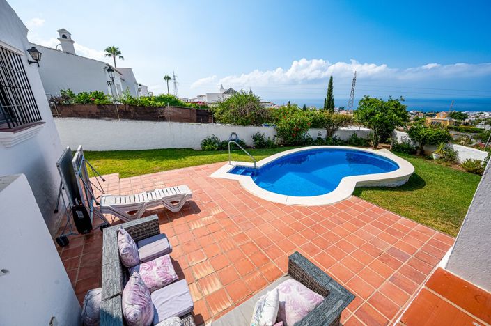 Image No.17-2 Bed Villa for sale
