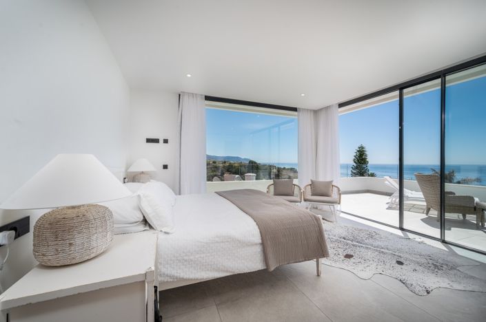 Image No.5-4 Bed Villa for sale