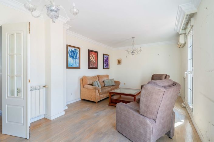 Image No.7-3 Bed Property for sale