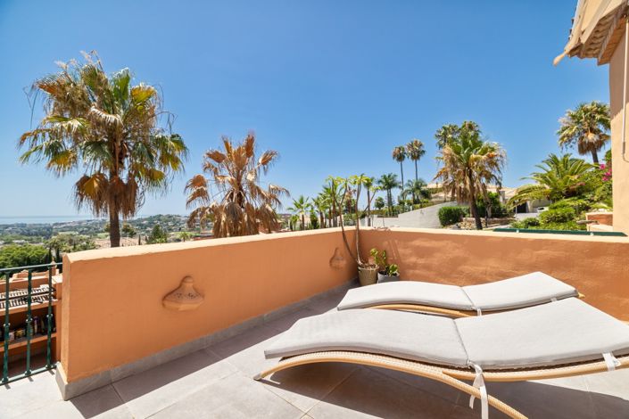 Image No.22-3 Bed Property for sale