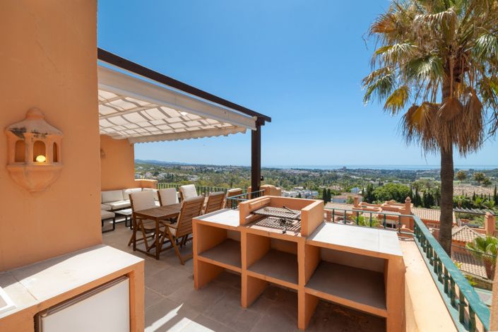 Image No.32-3 Bed Property for sale