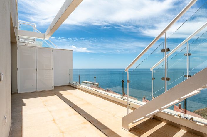 Image No.9-2 Bed Property for sale