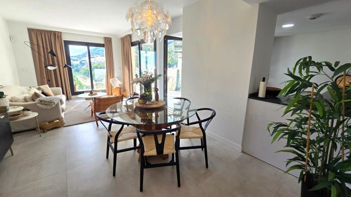 Image No.3-2 Bed Property for sale