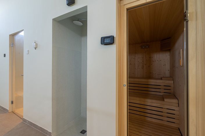 Image No.37-2 Bed Property for sale