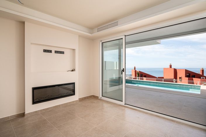 Image No.7-2 Bed Property for sale