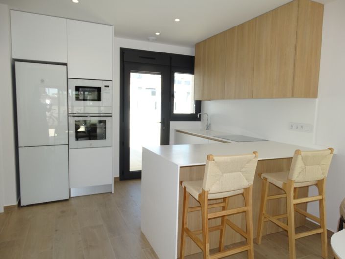 Image No.26-2 Bed Property for sale