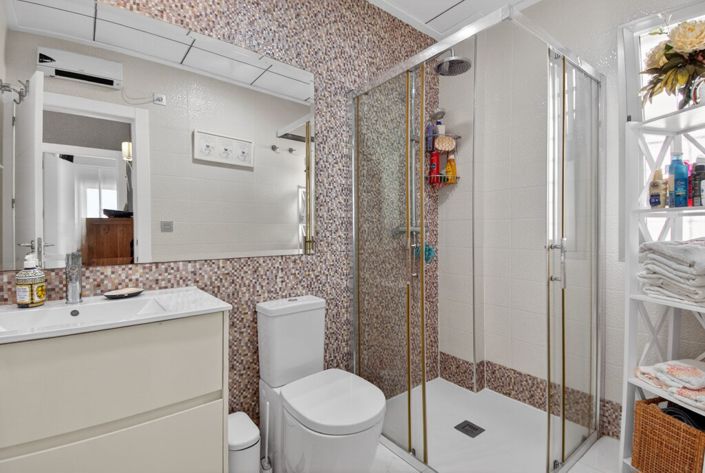 Image No.14-3 Bed Villa for sale