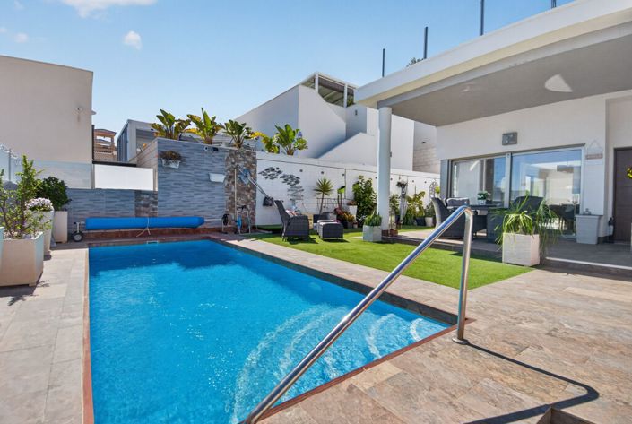 Image No.27-3 Bed Villa for sale