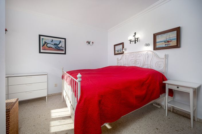 Image No.12-2 Bed Apartment for sale