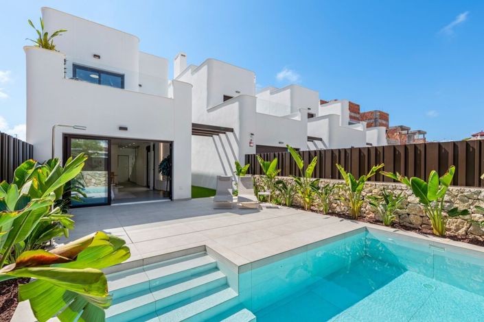 Image No.6-3 Bed Villa for sale