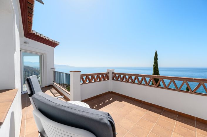 Image No.9-4 Bed Villa for sale
